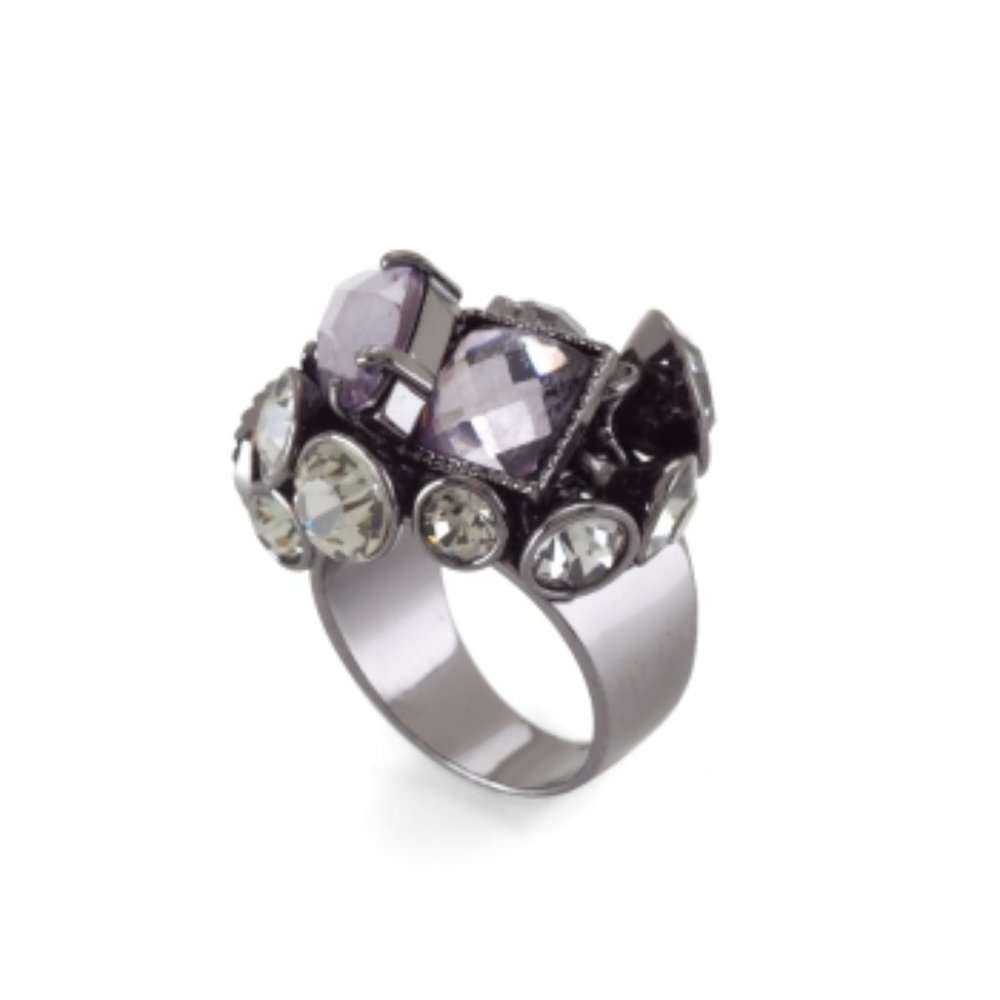 BCBG BCBGMaxAzria Jewelry multiple cluster stone ring